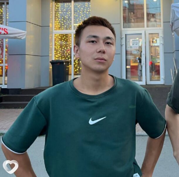 Ярослав, 22, Новосибирске — анкета №4366143