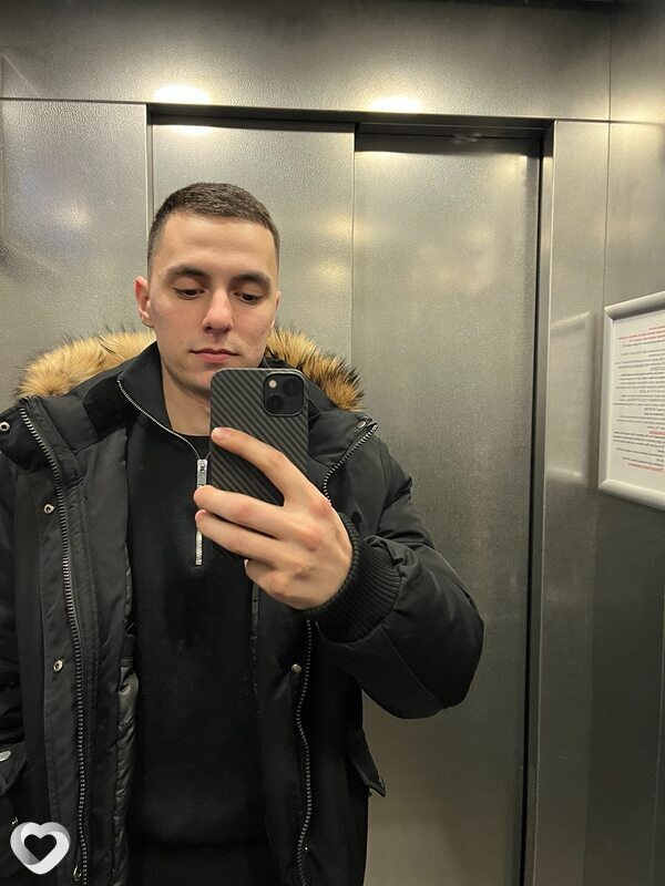 Михаил, 19, Екатеринбурге — анкета №4366720