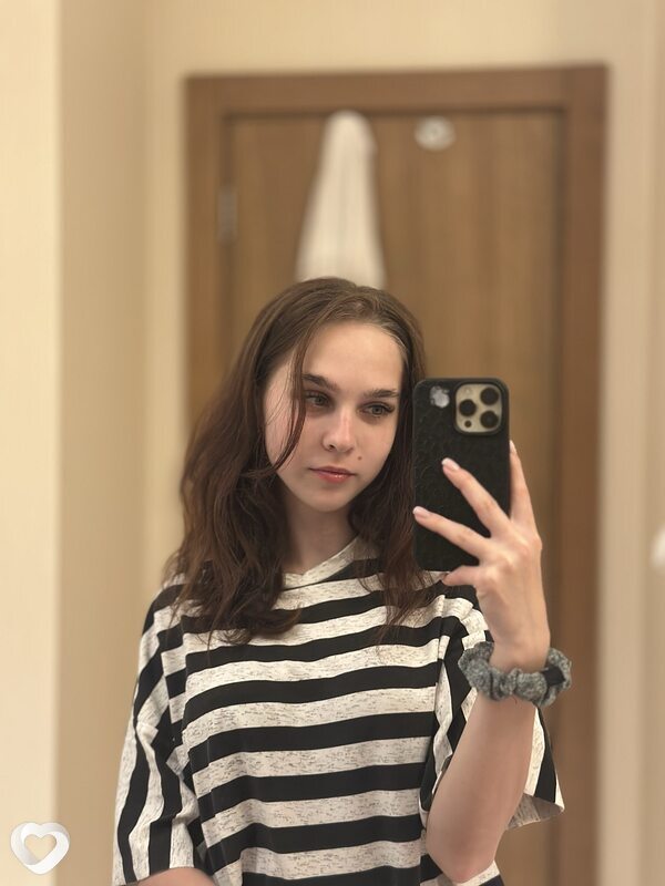 Катя, 18, Харькове — анкета №4367023