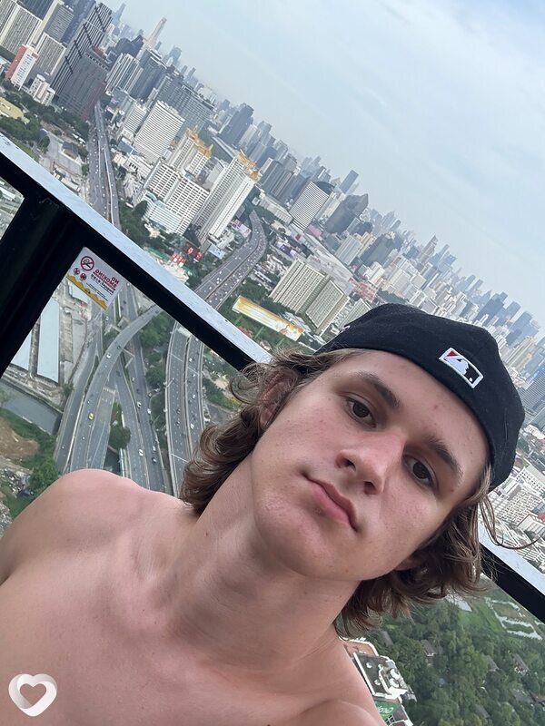 Дмитрий, 20, Минске — анкета №4366946