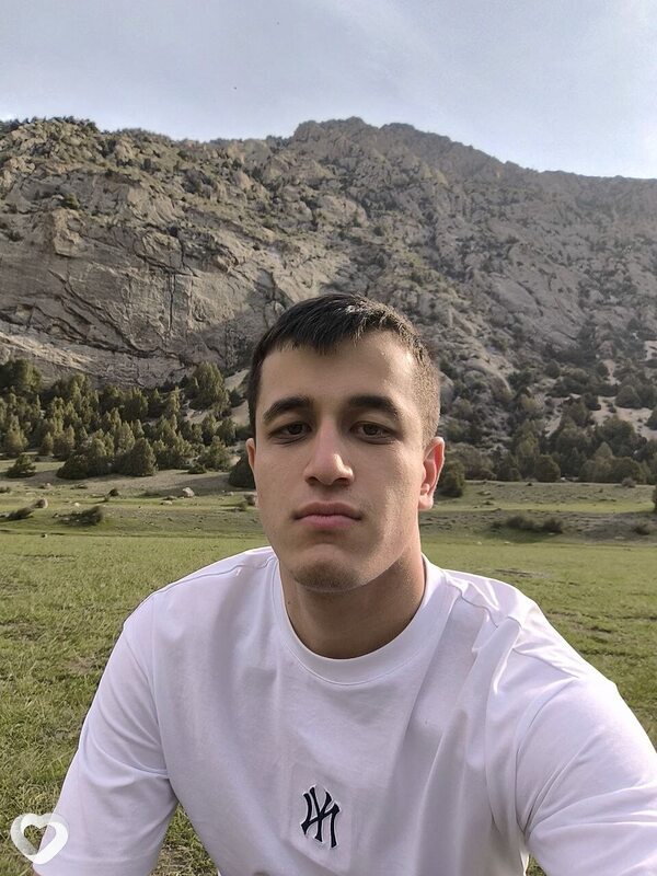 Артём, 18, Волгограде — анкета №4367536