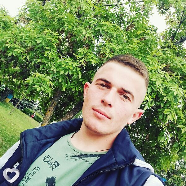Андрій, 26, Ровно — анкета №4368122