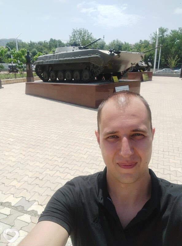 Никита, Новоазовск