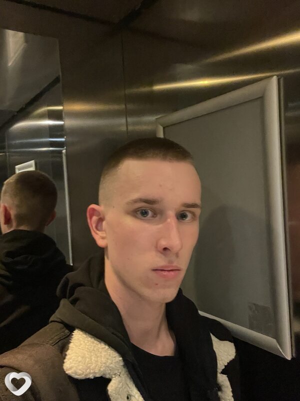 Илья, 19, Минске — анкета №4369647