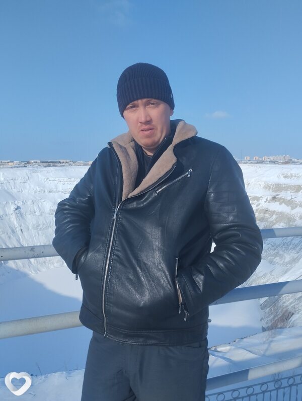 Михаил, 38, Архангельске — анкета №4369506