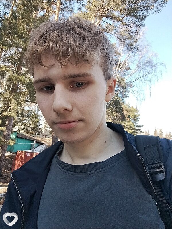 Максим, 20, Омске — анкета №4370459