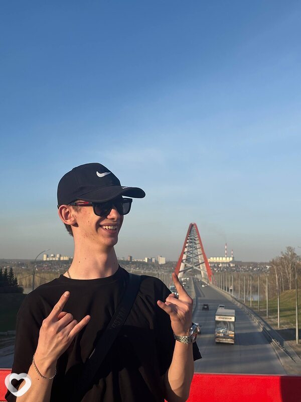 Тимур, 20, Новосибирске — анкета №4370621