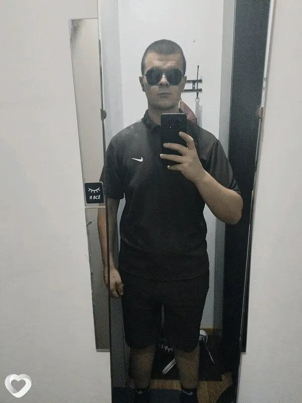 Александр, 20, Новоалтайске — анкета №4370905