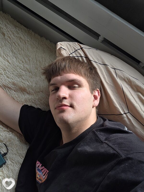 Виталя, 20, Минске — анкета №4371384