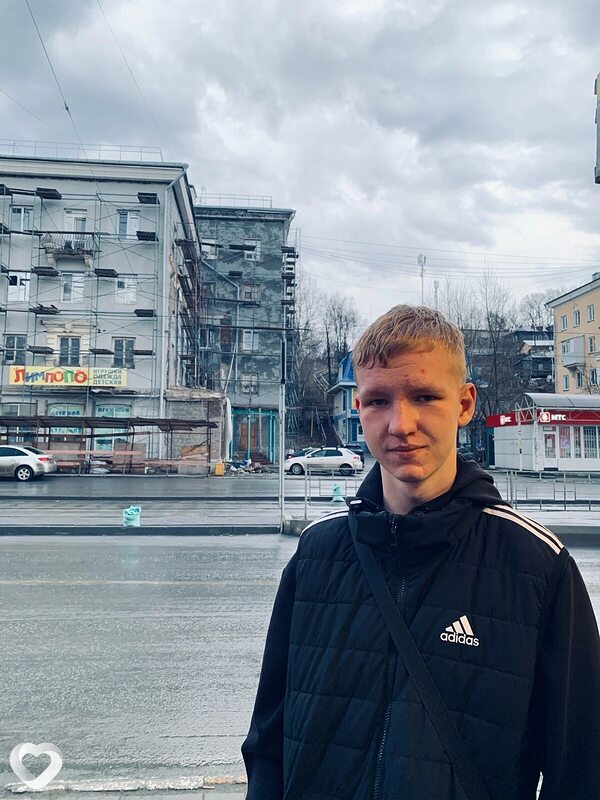 Артём, 20, Златоусте — анкета №4371691