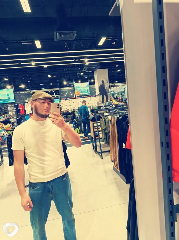 Жамшид Хамидов, 23, Москве — анкета №4372810
