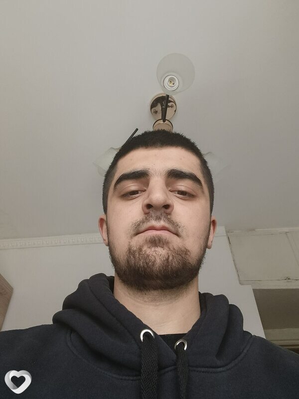 Амир, 21, Москве — анкета №4372840