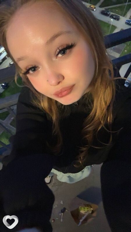Виктория, 19, Санкт-Петербурге — анкета №4372736