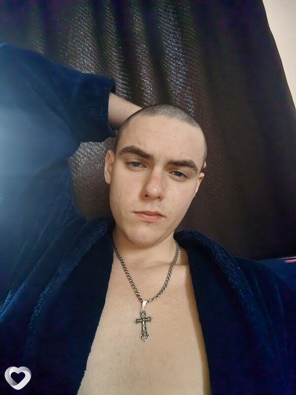 Владимир, 18, Ростове-на-Дону — анкета №4373139