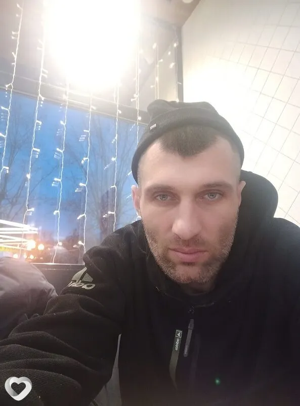 Александр, 37, Новоалтайске — анкета №4372943