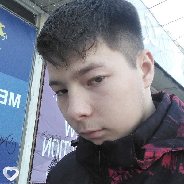 Артём, 21, Ростове-на-Дону — анкета №4373219