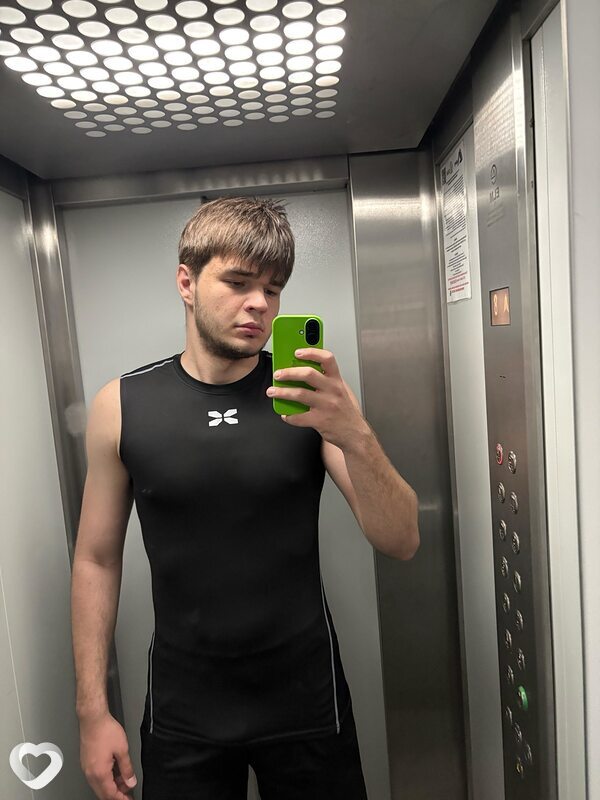 Дима, 18, Иванове — анкета №4373569