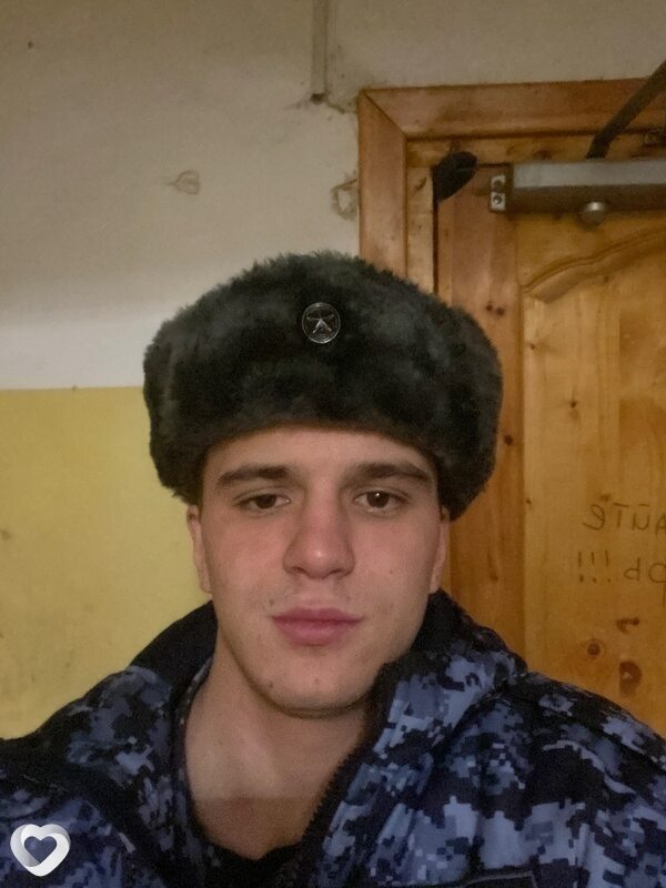 Артур, 20, Санкт-Петербурге — анкета №4374179