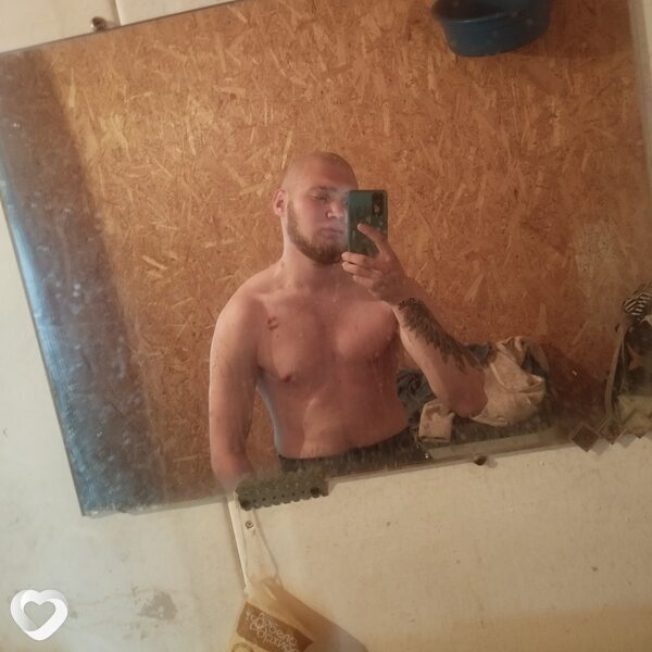 Денис, 19, Омске — анкета №4374490