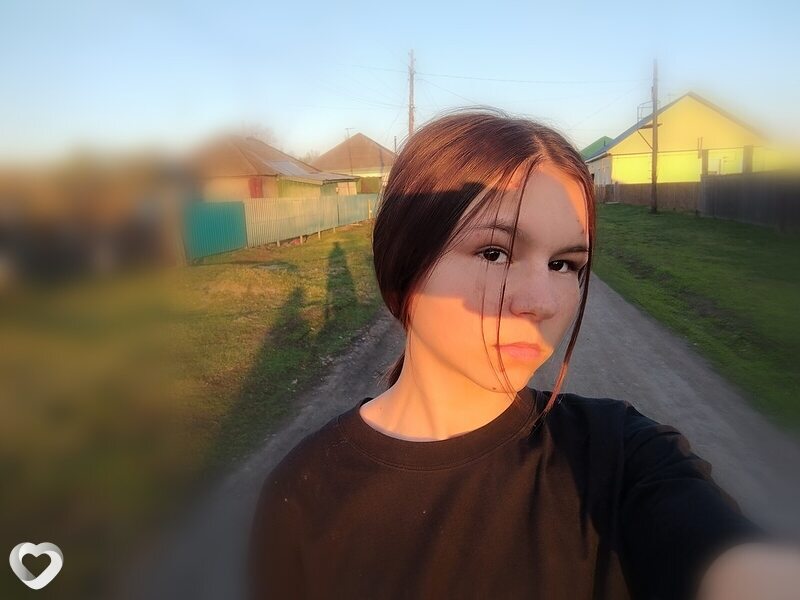 Карина, 18, Бийске — анкета №4375292