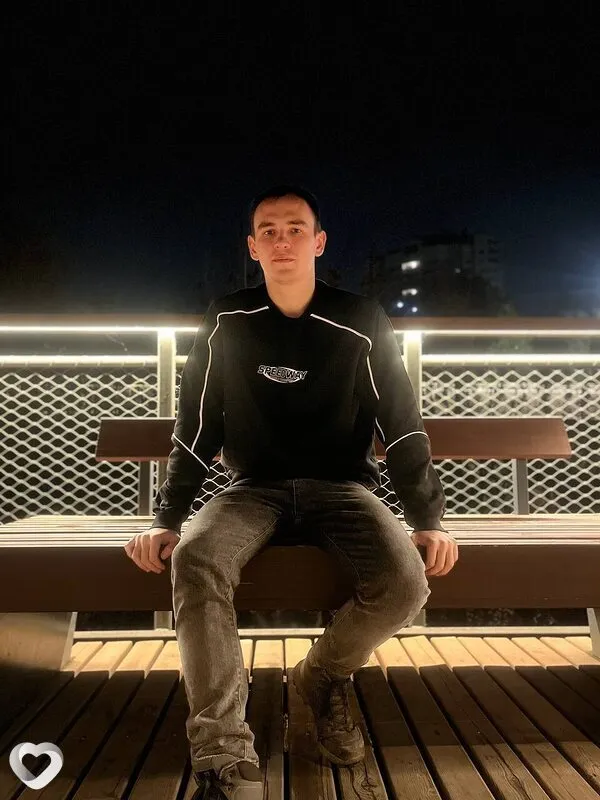 Антон, 24, Москве — анкета №4375453