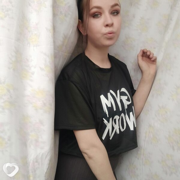 Анюта, 22, Житомире — анкета №4375546