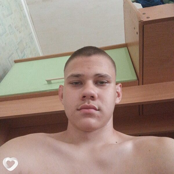 Кирилл, 18, Балакове — анкета №4375843