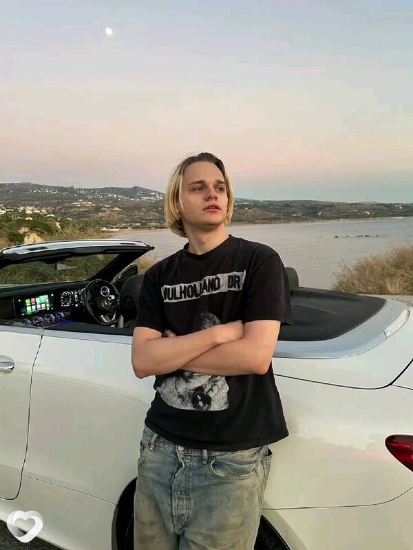 Захар, 18, Екатеринбурге — анкета №4376254