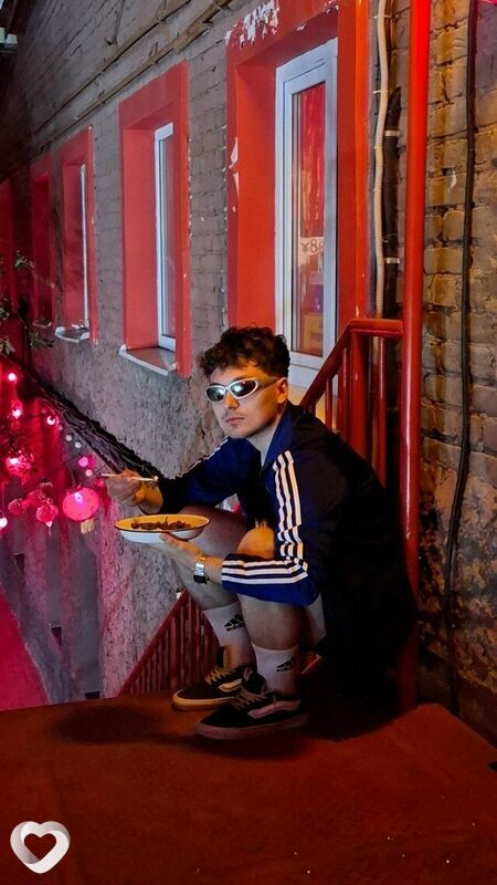 Дмитрий, 20, Коломне — анкета №4376373