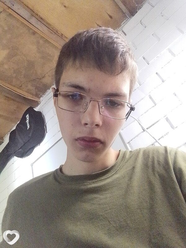 Антон, 18, Краснодаре — анкета №4376577