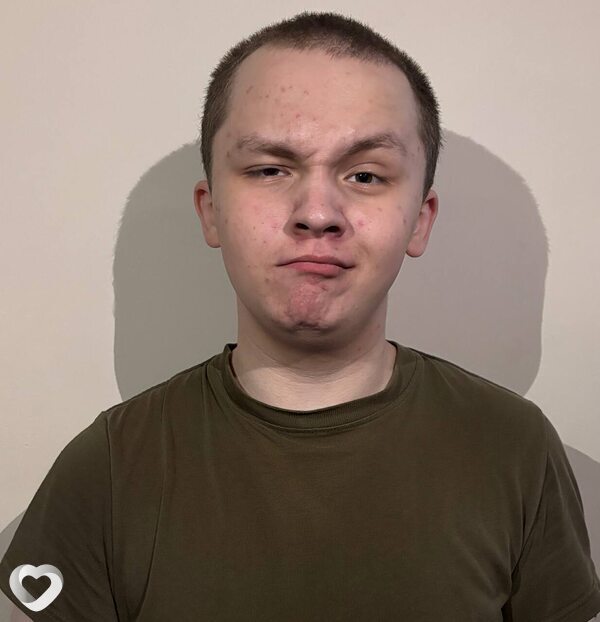 Артур, 19, Москве — анкета №4376738