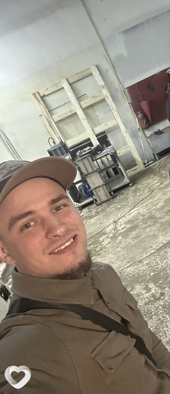 Евгений, 32, Нижневартовске — анкета №4377212