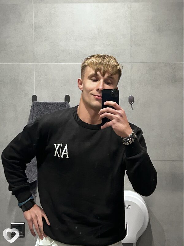 Максим, 27, Новосибирске — анкета №4377678
