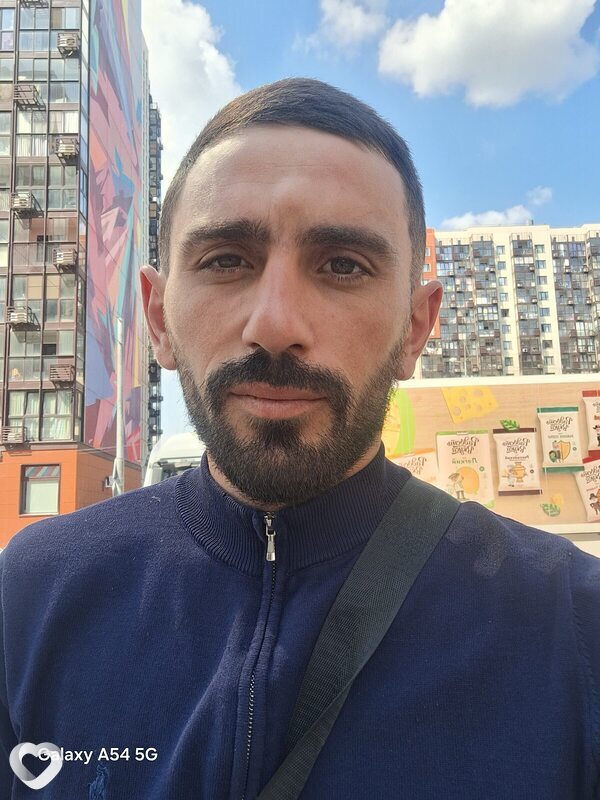 Артур, 27, Москве — анкета №4378107