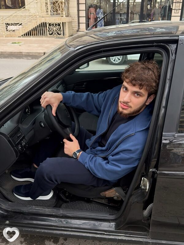 Артем, 31, Краснодаре — анкета №4378784