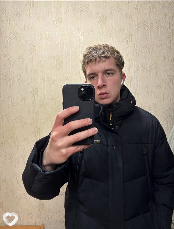 Максим, 20, Калининграде — анкета №4379059