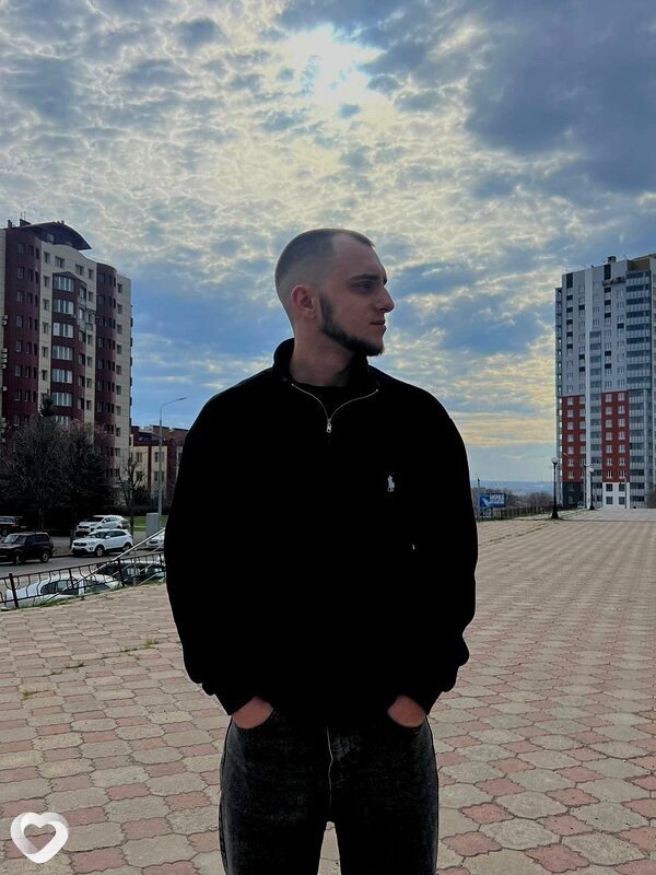 Александр, 19, Луганске — анкета №4379094