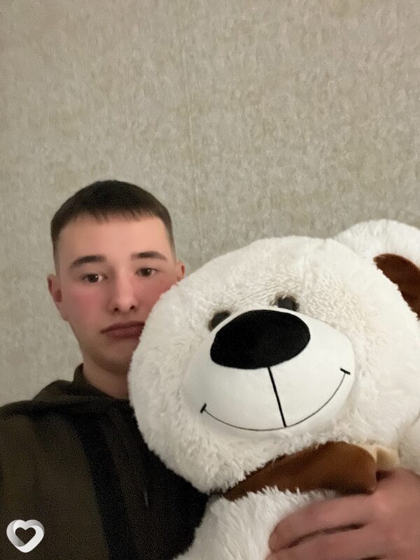 Илья, 19, Гомеле — анкета №4379200