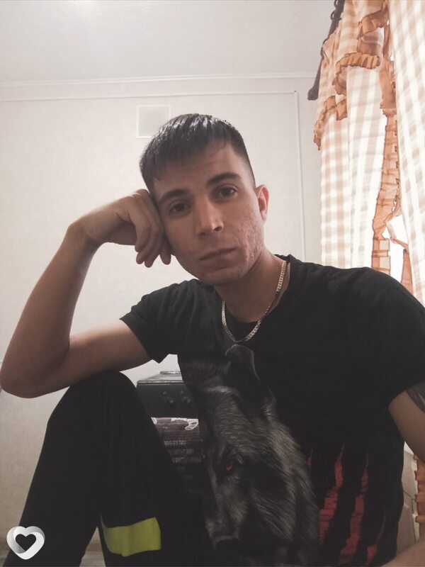 Артур, 27, Амурске — анкета №4379499