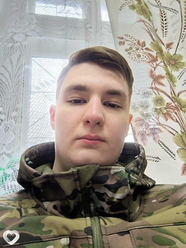 Денис, 23, Омске — анкета №4380032