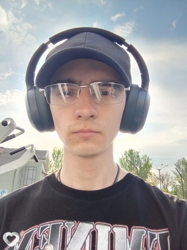 Максим, 24, Донецке — анкета №4380248