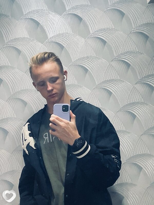 Дима, 20, Ижевске — анкета №4381214