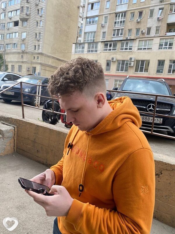 Валерий, 27, Горловке — анкета №4380989