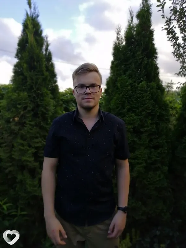 Илья, 23, Барнауле — анкета №4381232