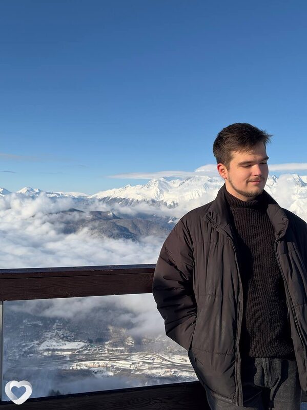 Максим, 20, Старом Осколе — анкета №4381291