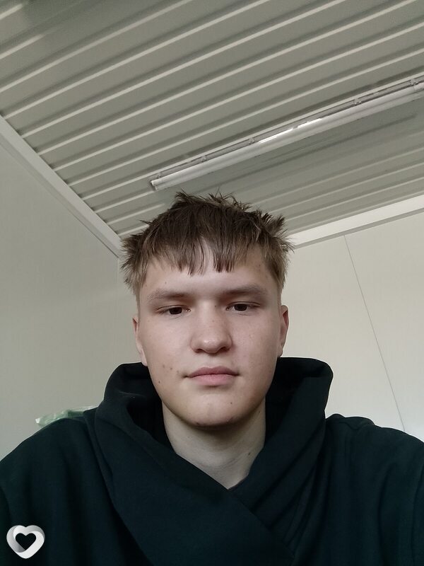 Кирилл, 18, Елабуге — анкета №4381432