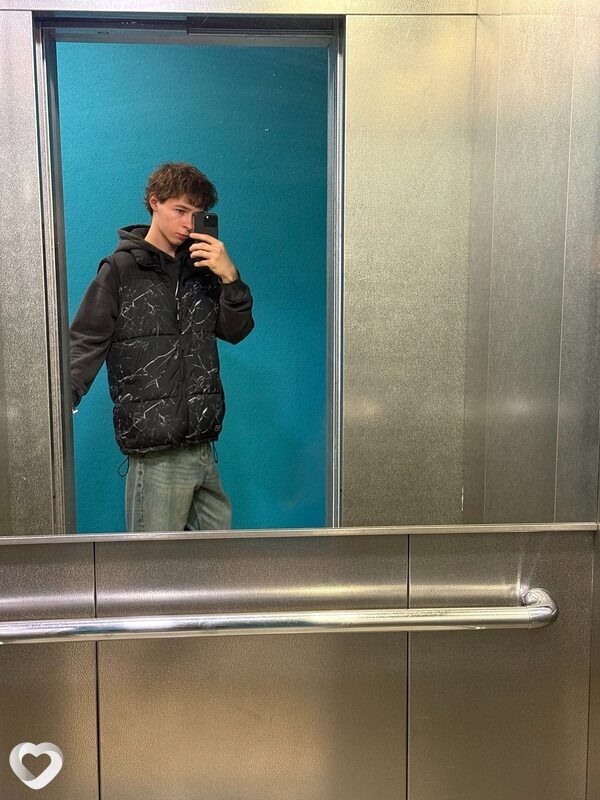 Владислав, 20, Санкт-Петербурге — анкета №4381490