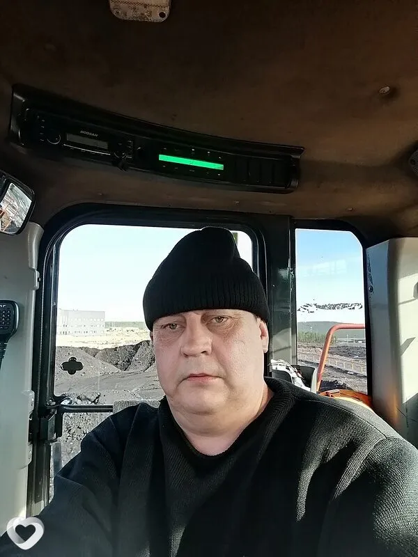 Михаил, 39, Барнауле — анкета №4382416