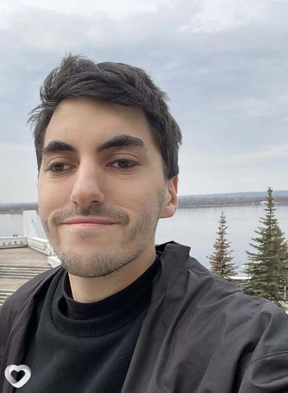 Артём, 22, Химках — анкета №4382089