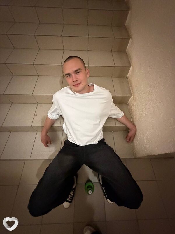 Иван, 21, Омске — анкета №4382463